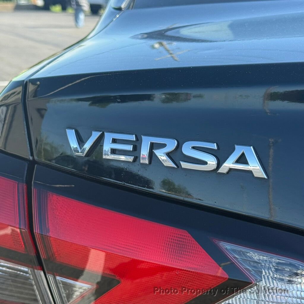 Used 2021 Nissan Versa SV FWD image 15