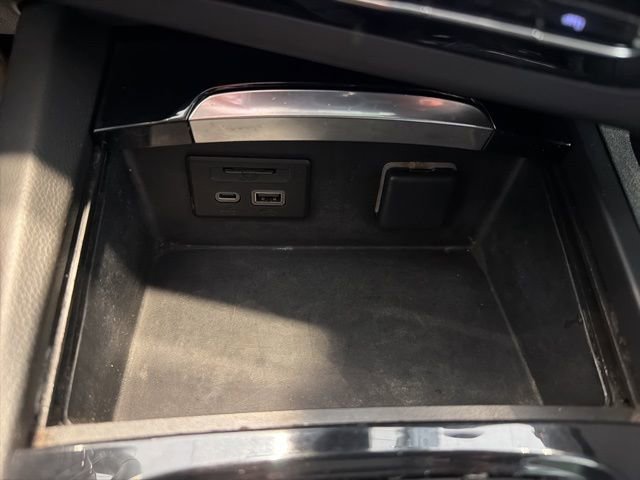 Certified 2022 Buick Envision Essence w/ Technology Package I FWD image 25