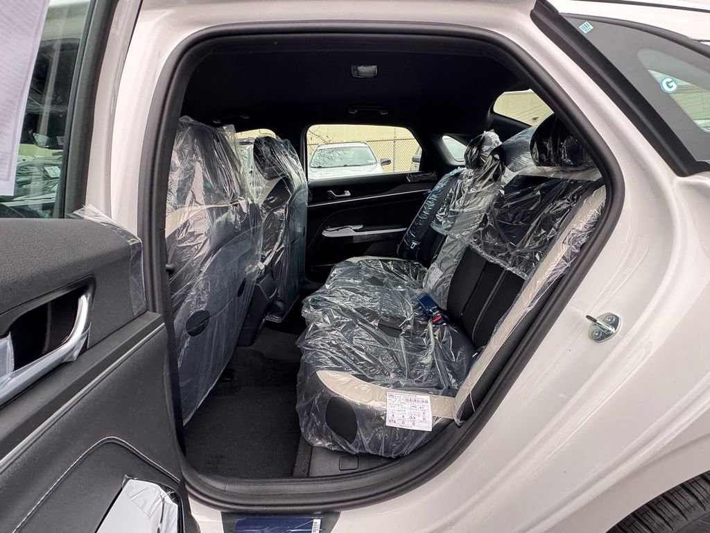 New 2026 Kia K5 GT-Line image 8