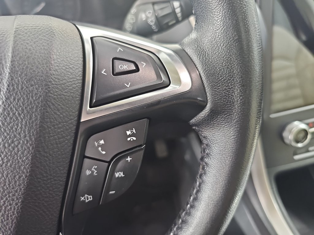 Used 2023 Ford Edge SEL AWD/4WD image 22