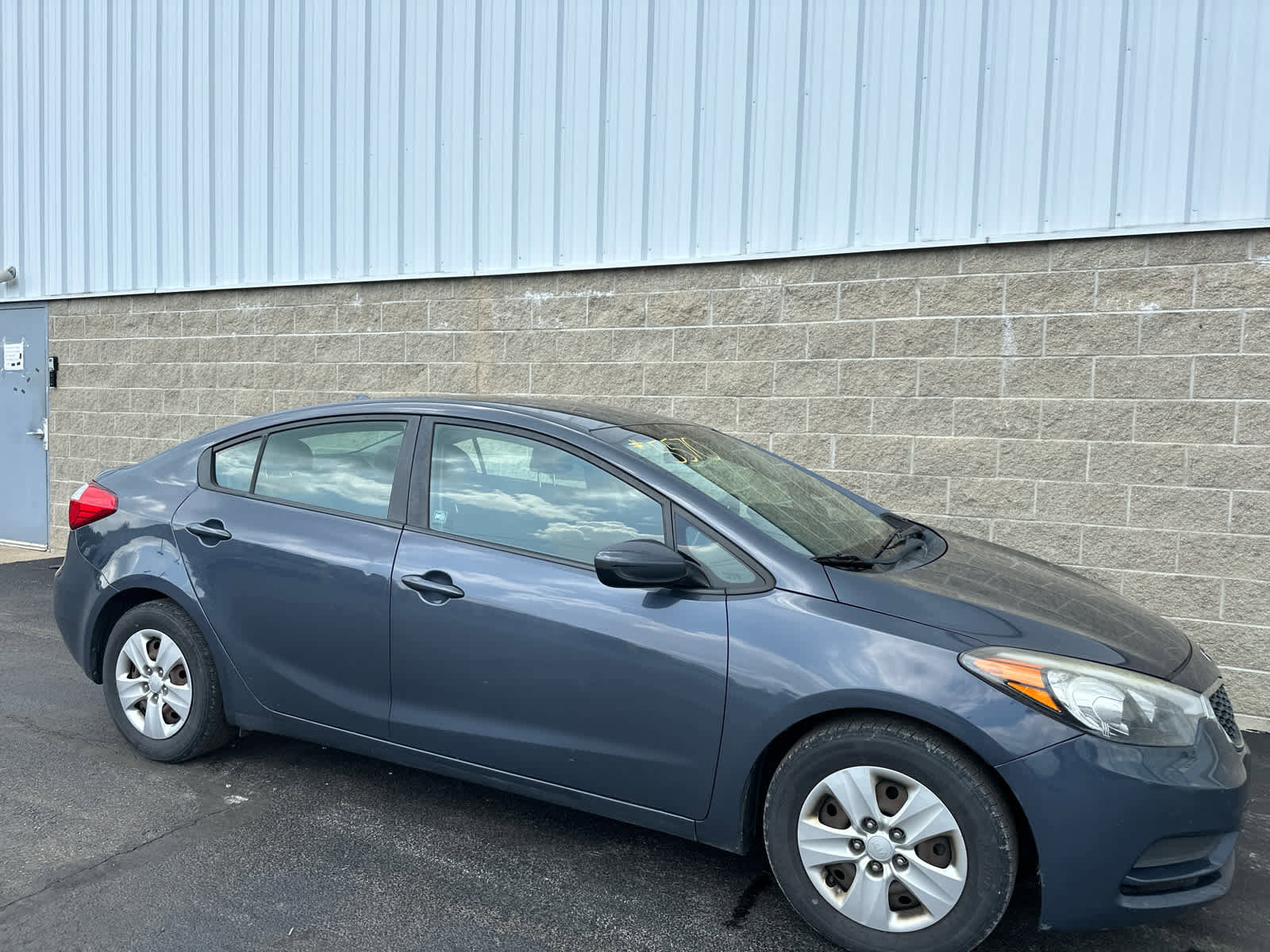 Used 2016 Kia Forte LX image 3