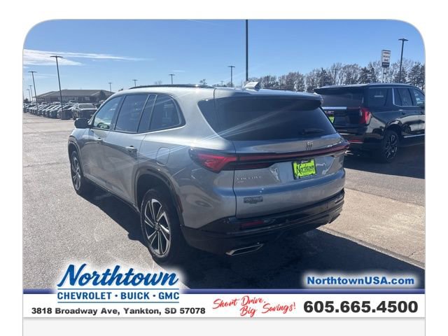 Used 2025 Buick Enclave Sport Touring image 15