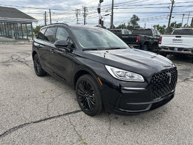 Used 2023 Lincoln Corsair Reserve w/ Equipment Group 201A AWD/4WD image 18