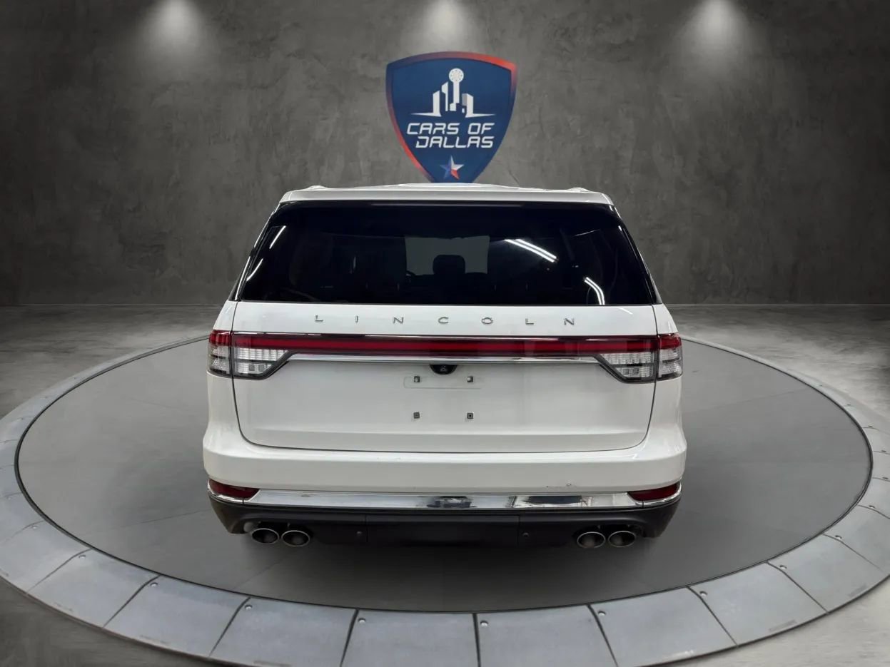Used 2021 Lincoln Aviator AWD w/ Elements Package image 4