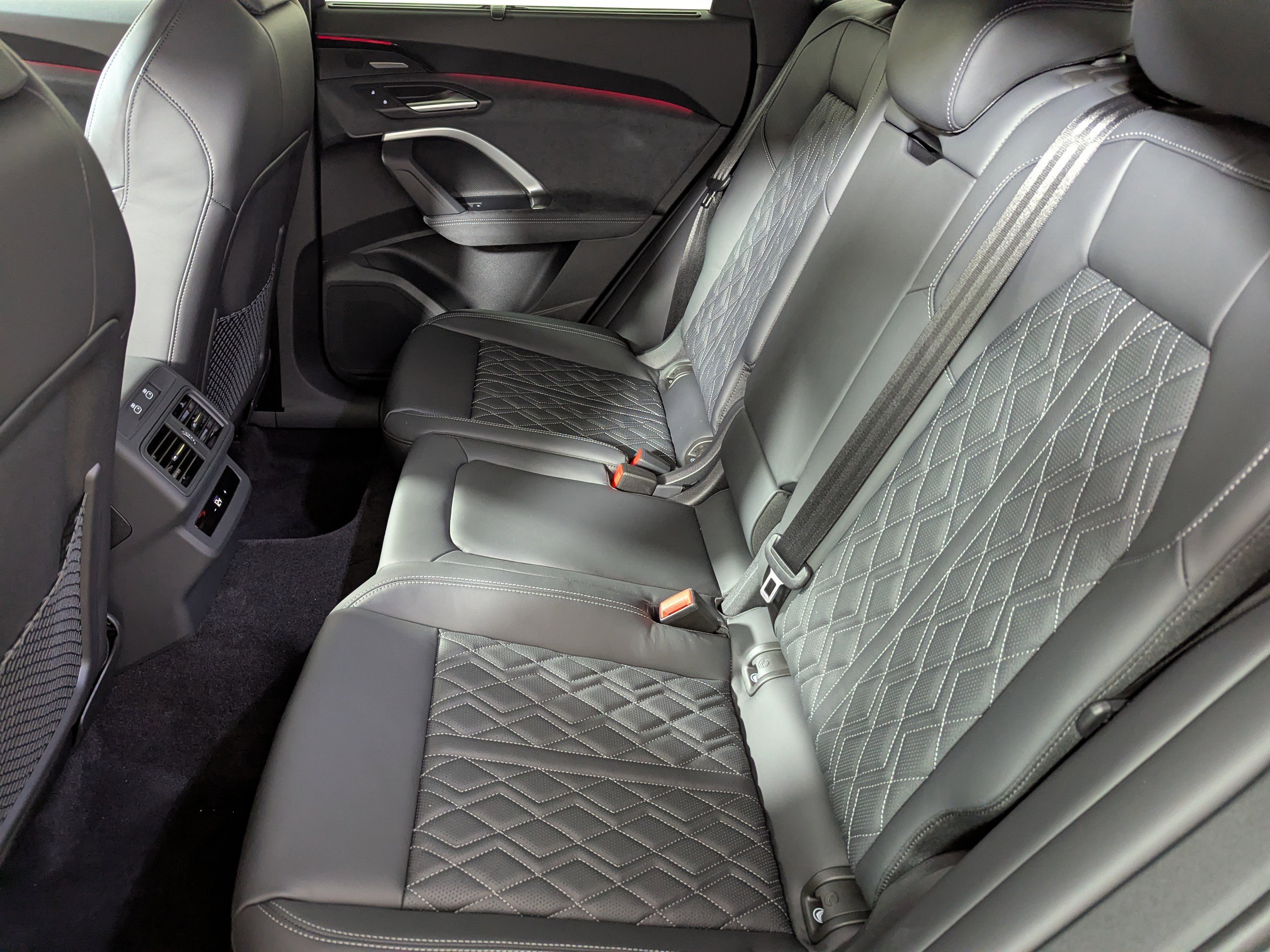 New 2025 Audi SQ5 Premium Plus image 28