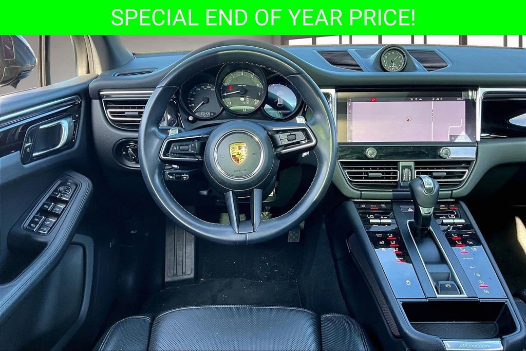 Used 2023 Porsche Macan Turbo image 8