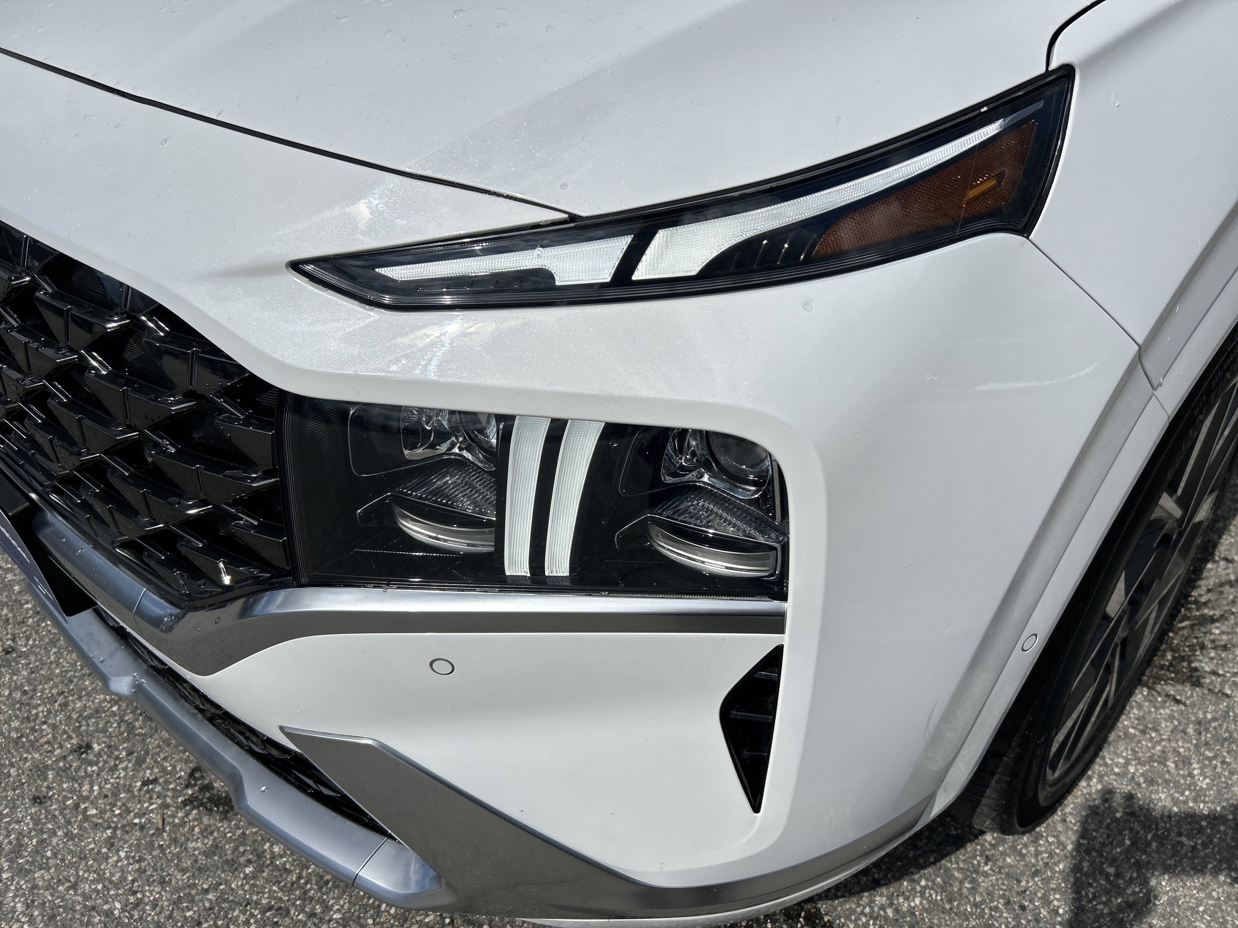 Used 2023 Hyundai Santa Fe Calligraphy w/ Cargo Package image 9