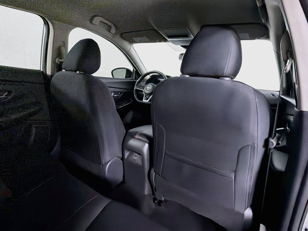 Used 2024 Nissan Sentra SR FWD image 27