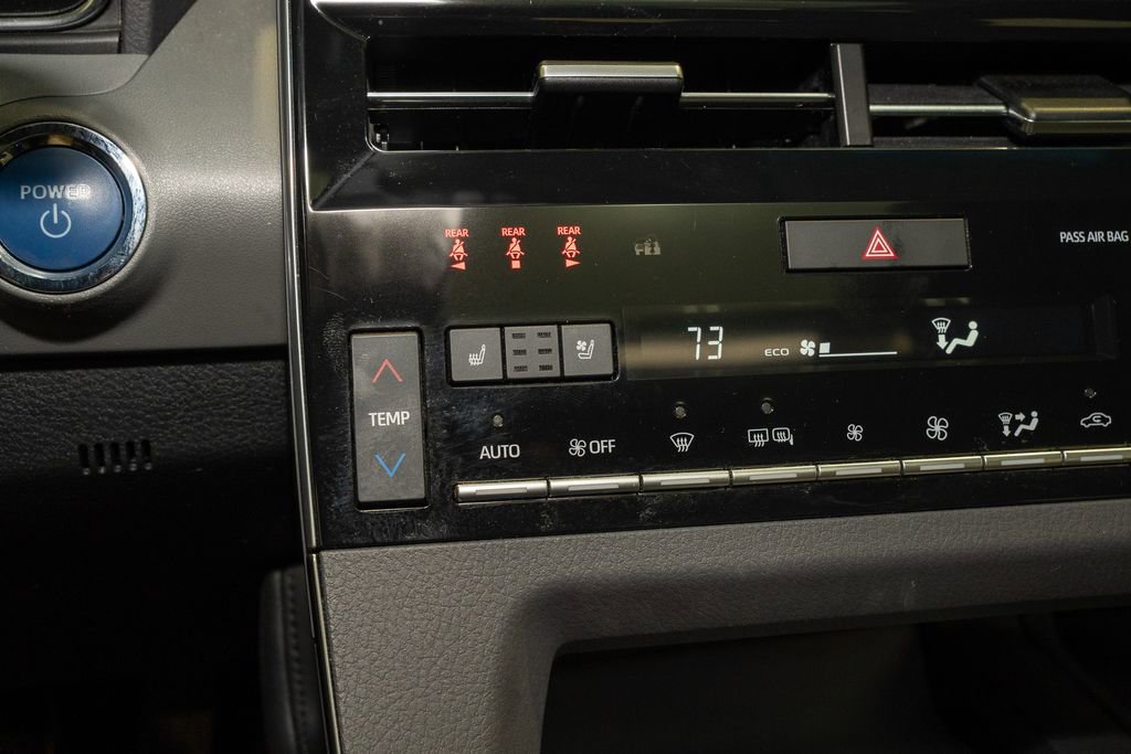 Used 2019 Toyota Avalon Limited image 15