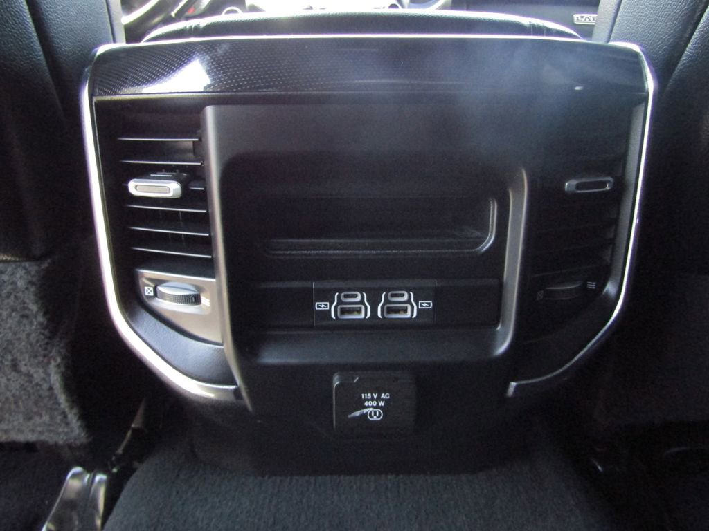 Used 2022 RAM 3500 Laramie AWD/4WD image 40