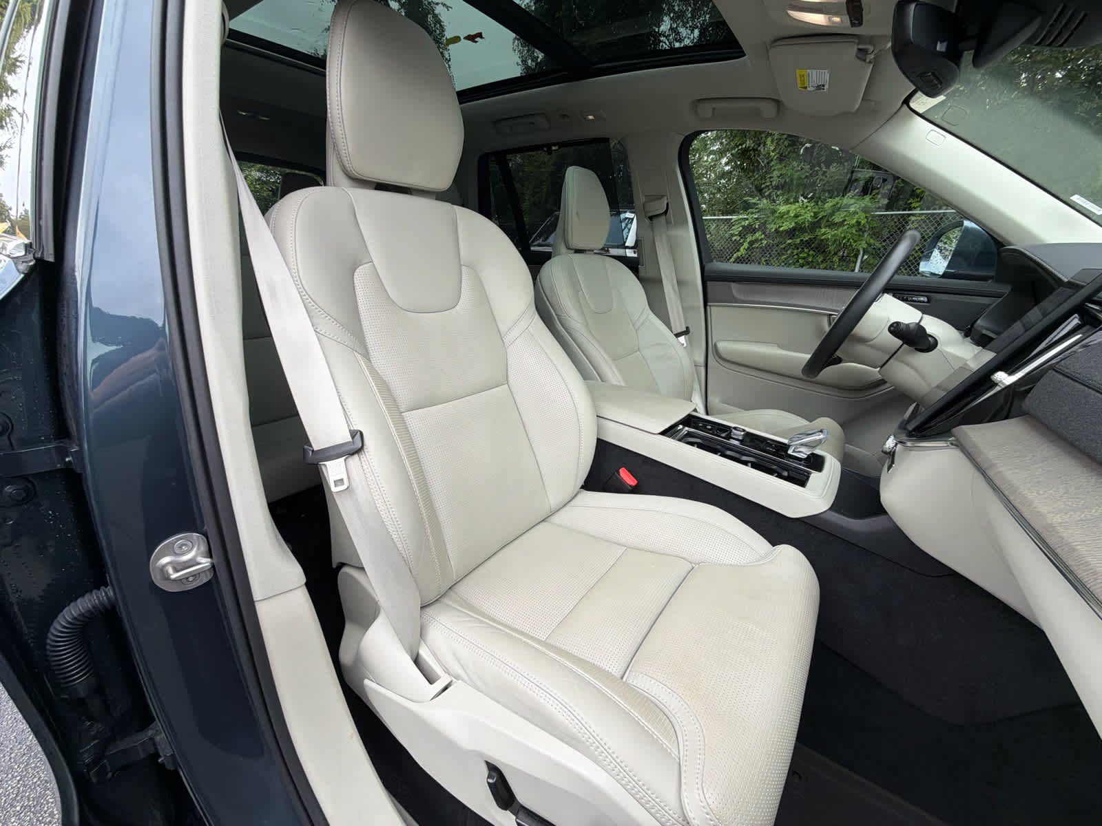 Certified 2026 Volvo XC90 B6 Ultra AWD/4WD image 15