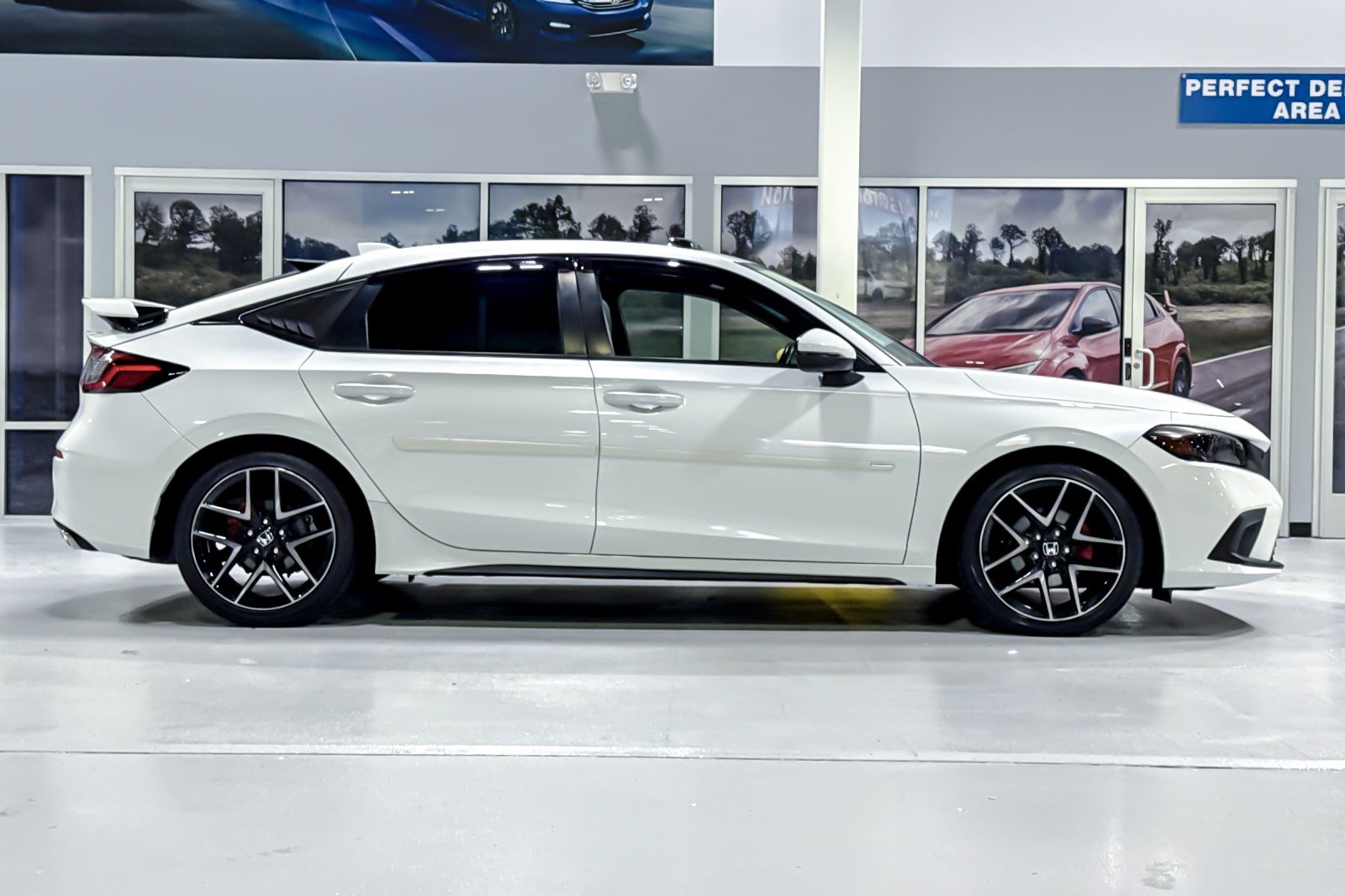 Used 2024 Honda Civic Sport Touring image 8