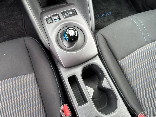 Certified 2025 Nissan Leaf S FWD image 19
