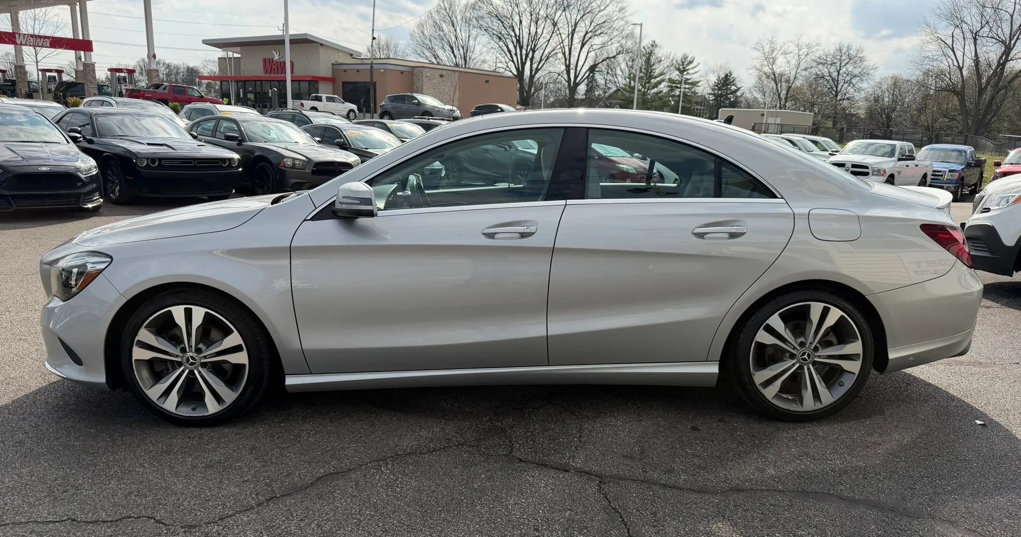 Used 2019 Mercedes-Benz CLA 250 4MATIC image 2