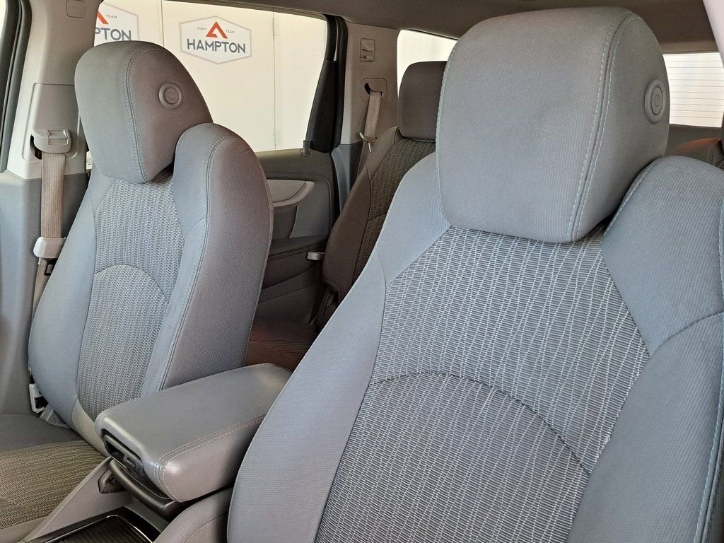 Used 2016 Chevrolet Traverse LT image 24