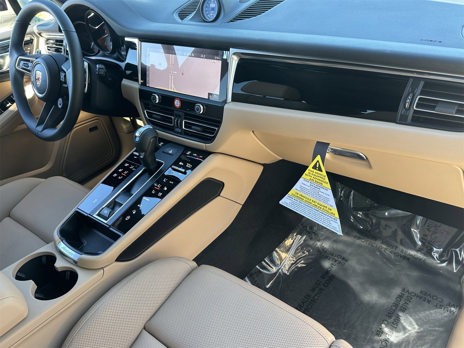 New 2026 Porsche Macan image 22