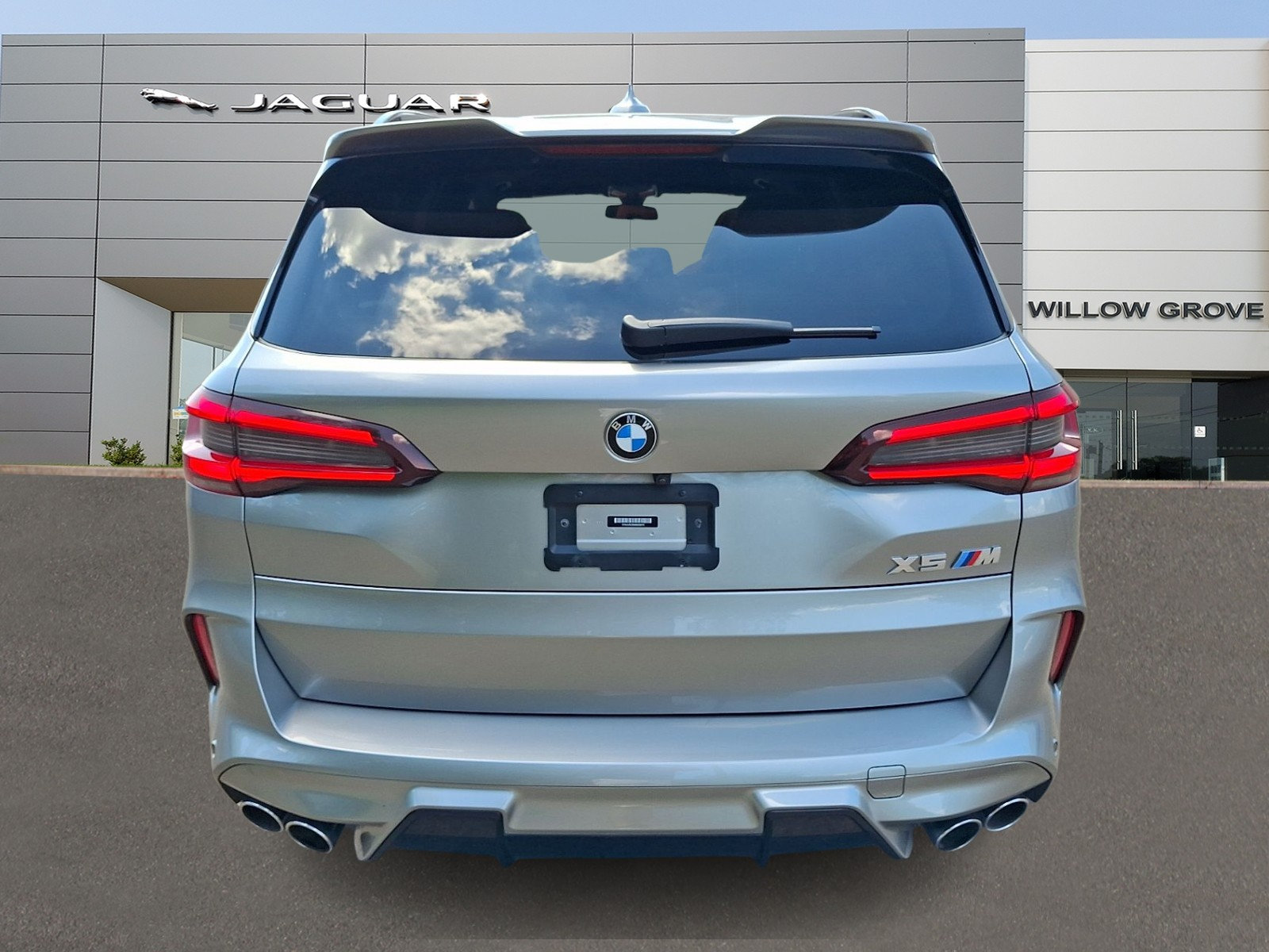 Used 2021 BMW X5 M w/ Executive Package AWD/4WD image 7