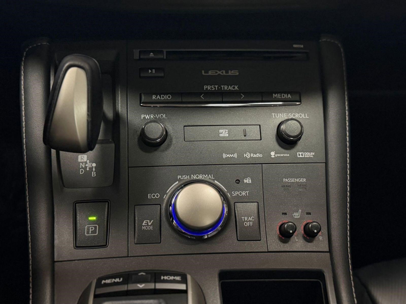 Used 2017 Lexus CT 200h image 14