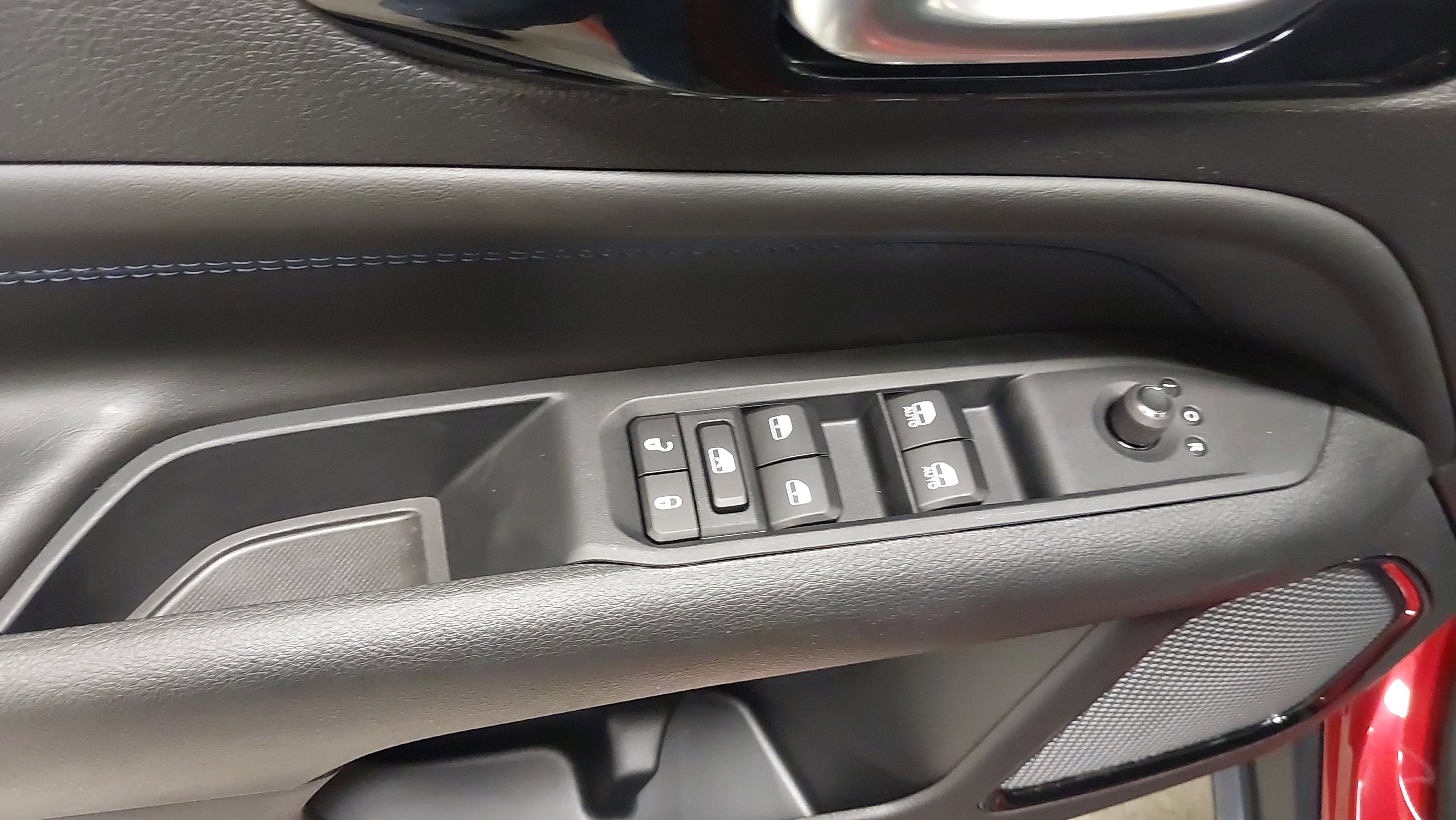 New 2026 Jeep Compass Latitude image 25