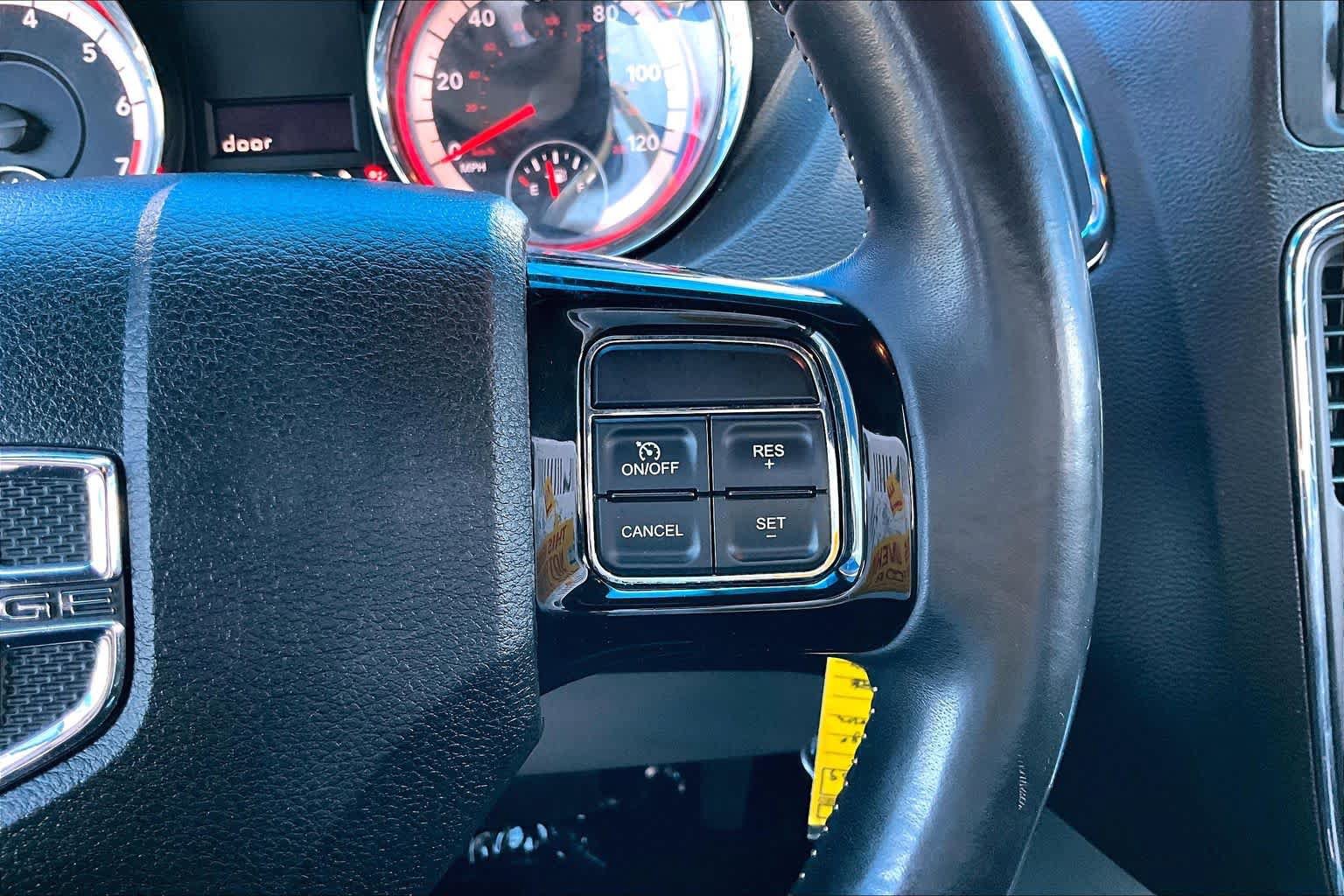 Used 2015 Dodge Grand Caravan SE FWD image 24