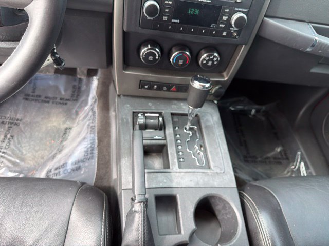 Used 2012 Jeep Liberty Sport AWD/4WD image 13
