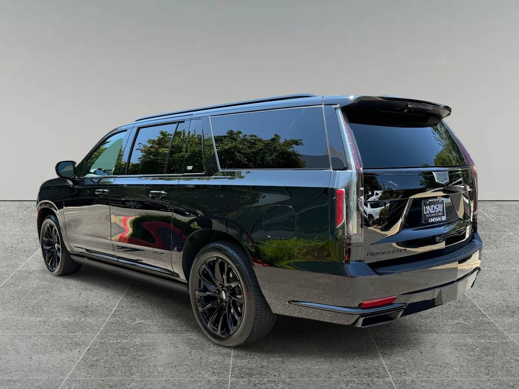 Used 2024 Cadillac Escalade ESV Sport w/ LPO, ONYX Package AWD/4WD image 12