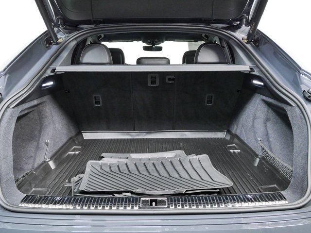 Used 2024 Audi Q8 e-tron Prestige w/ Prestige Package AWD/4WD image 28