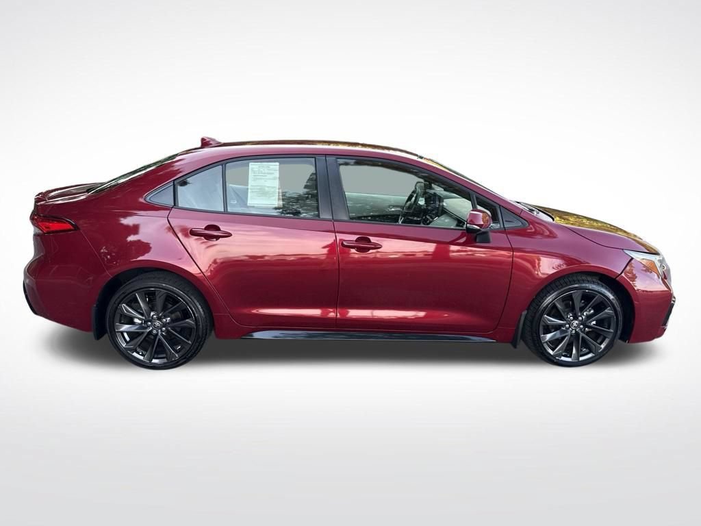 Used 2023 Toyota Corolla SE w/ Carpet Mat Package (TMS) FWD image 4