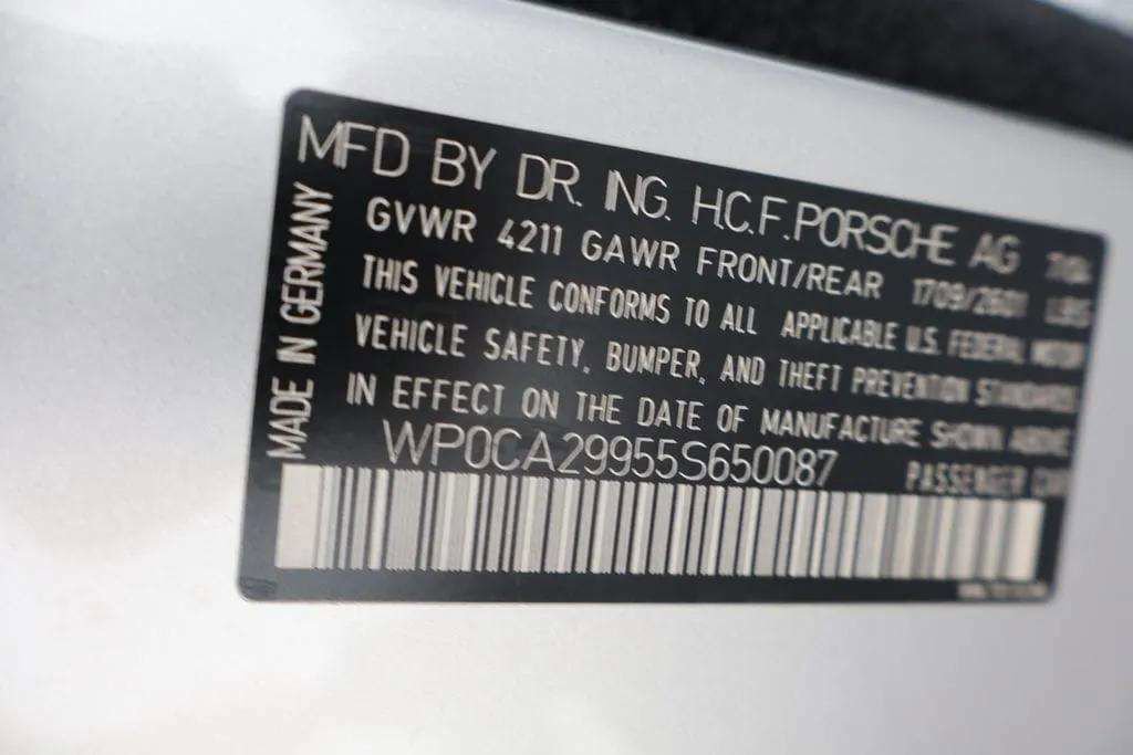 Used 2005 Porsche 911 Carrera image 28