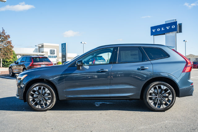 New 2027 Volvo XC60 B5 Plus AWD/4WD image 4
