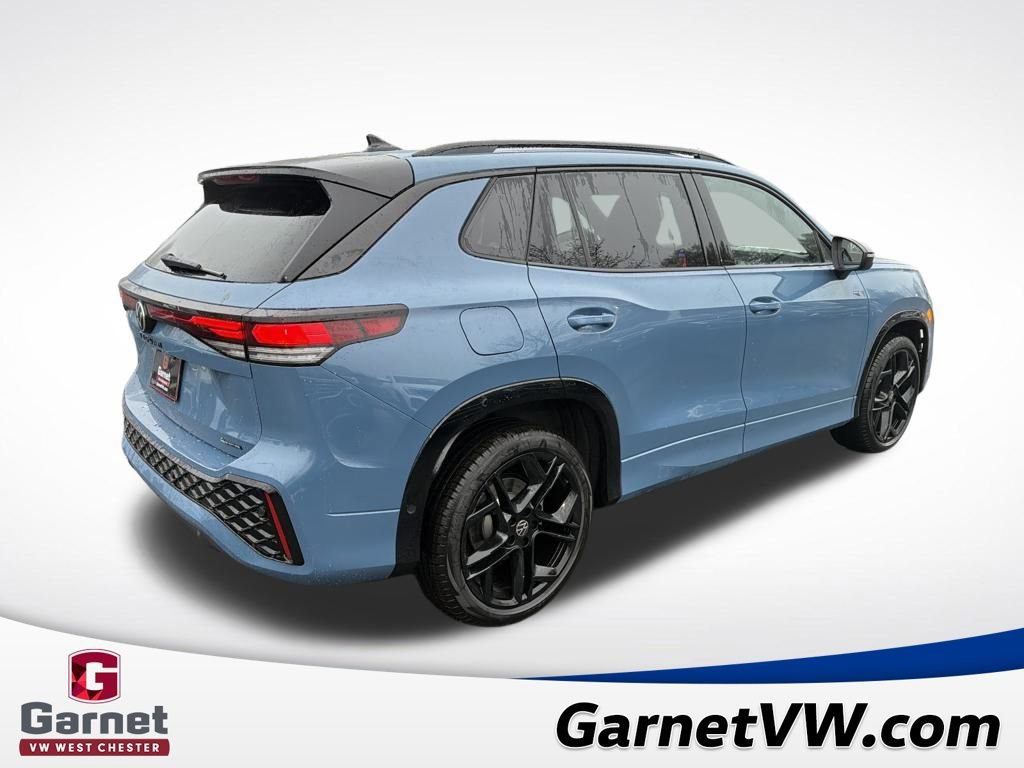 New 2026 Volkswagen Tiguan SE R-Line image 5