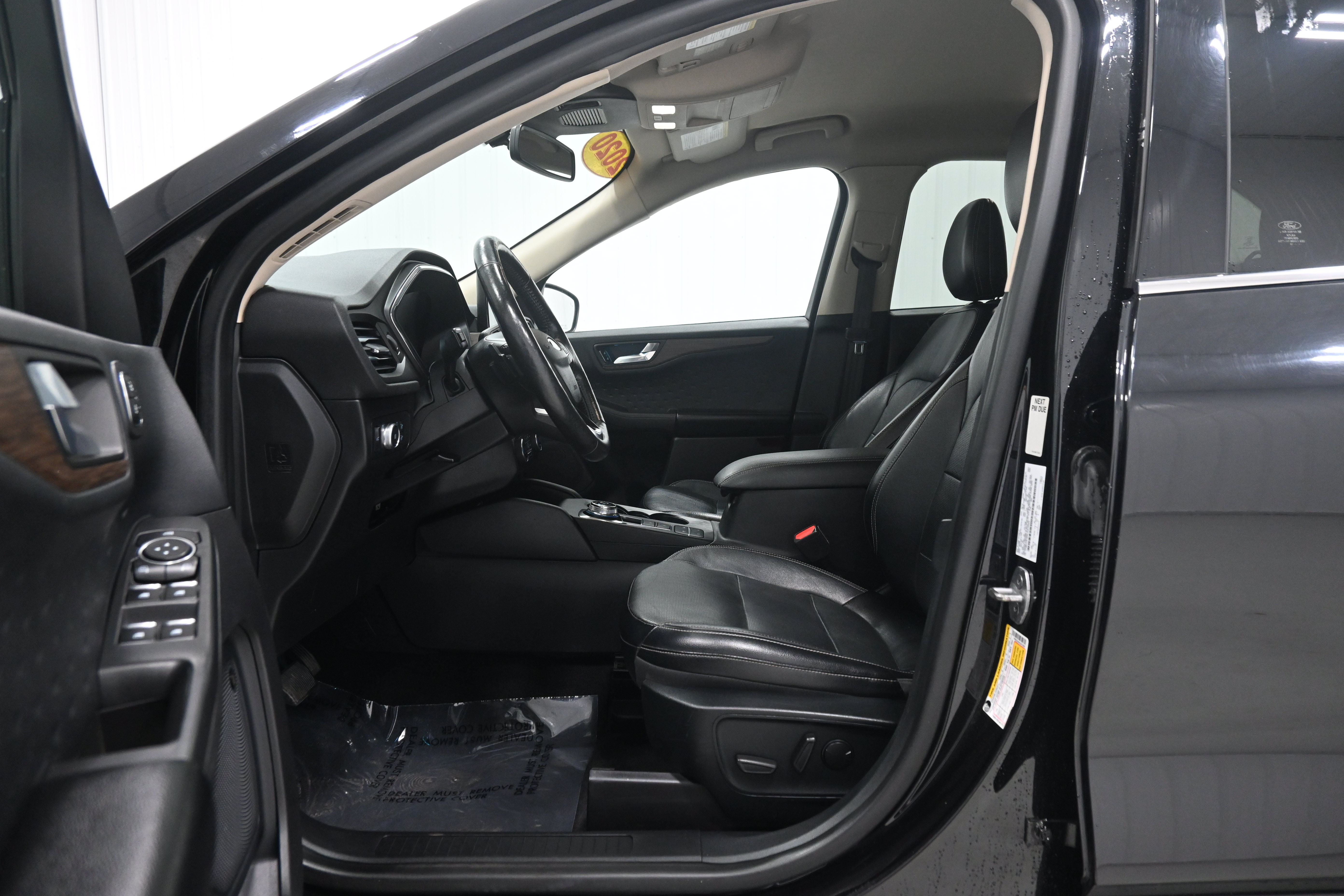 Used 2020 Ford Escape Titanium AWD/4WD image 5