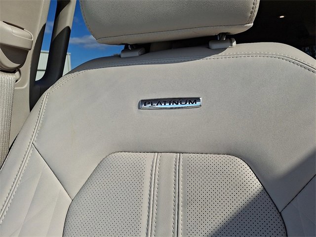 Used 2024 Ford Expedition Platinum image 26