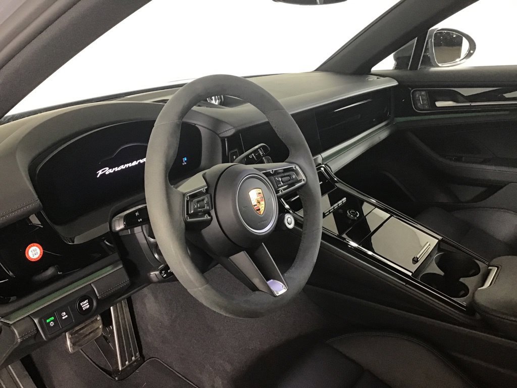 Certified 2026 Porsche Panamera 4 AWD/4WD image 4