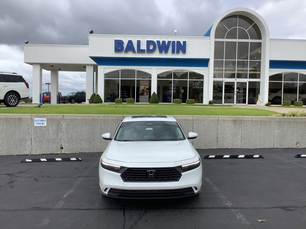 Used 2023 Honda Accord EX image 2