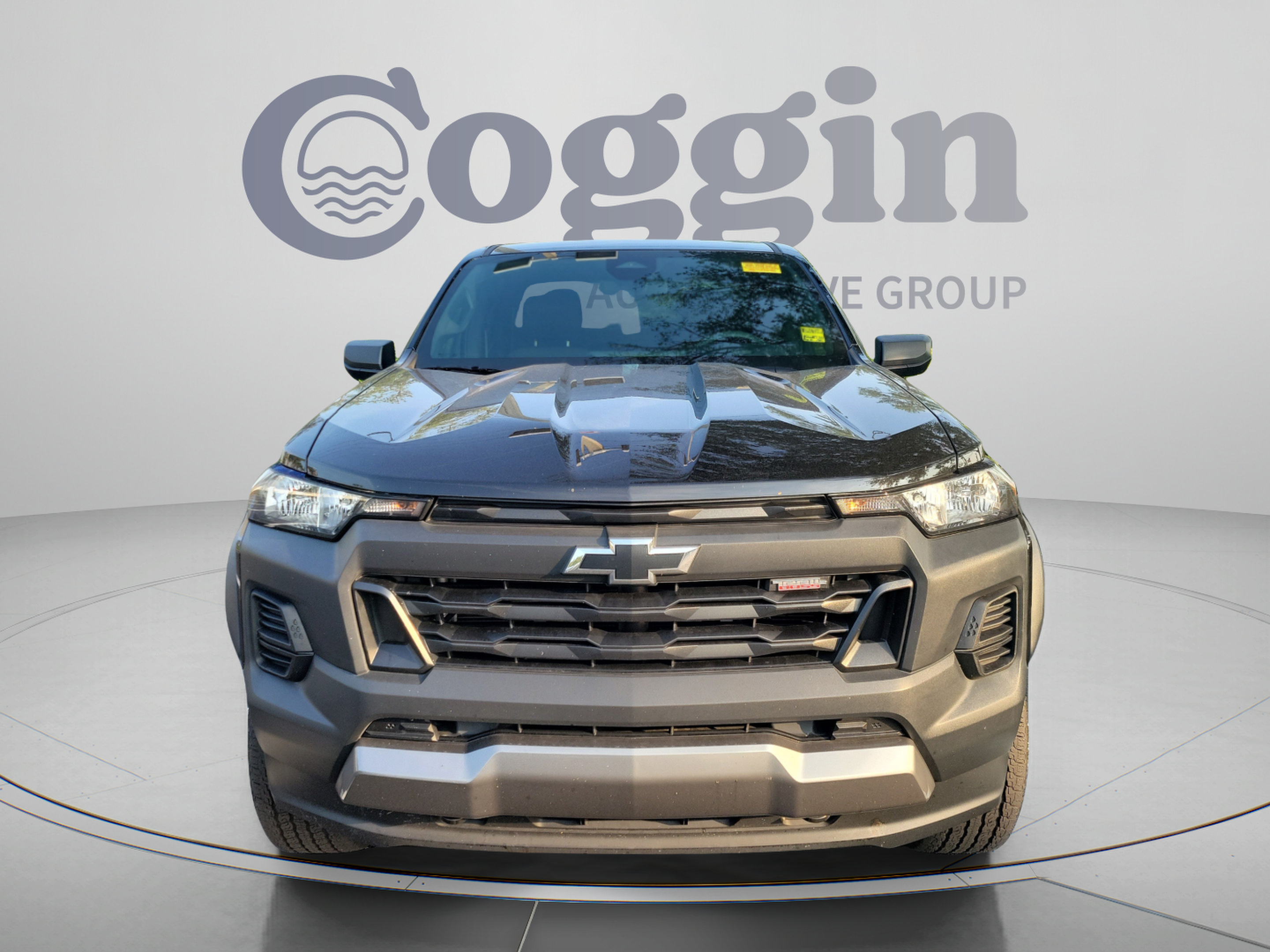 Used 2024 Chevrolet Colorado Trail Boss w/ Advanced Trailering Package AWD/4WD image 6