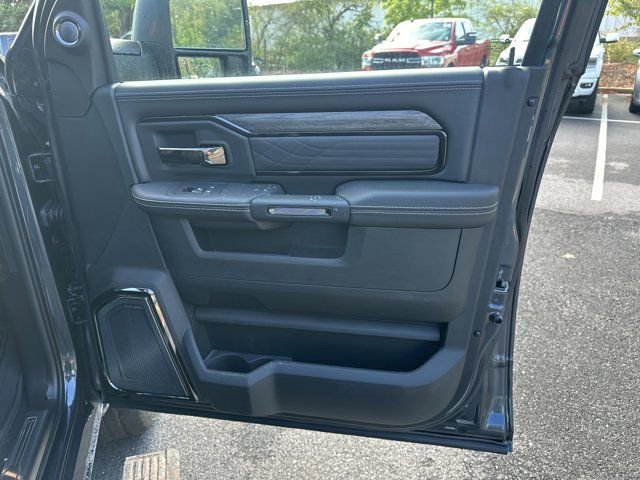 New 2026 RAM 2500 Limited image 14