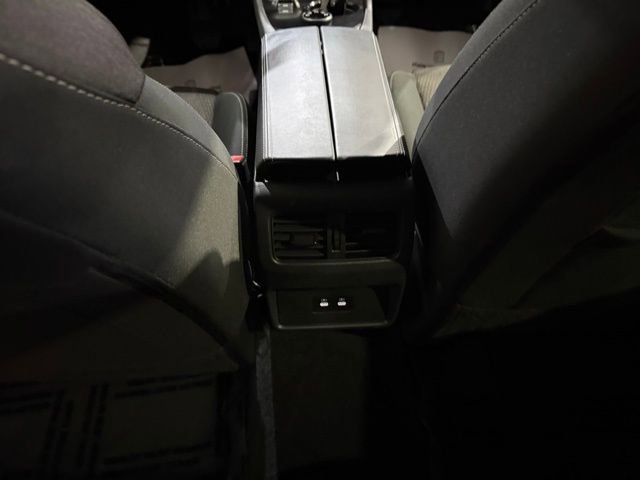 Certified 2025 Nissan Rogue SV image 26
