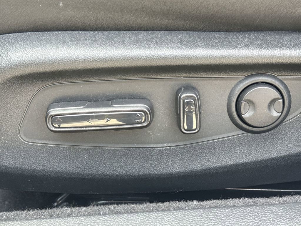 Used 2025 Honda Accord Touring image 14