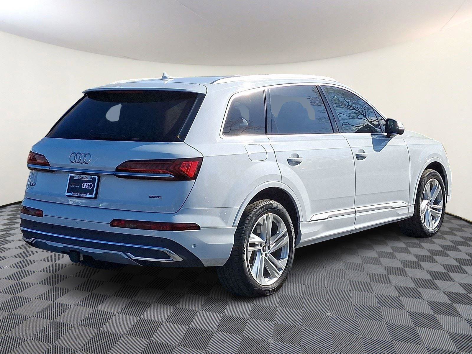 Used 2023 Audi Q7 3.0T Premium Plus w/ Premium Plus Package image 6