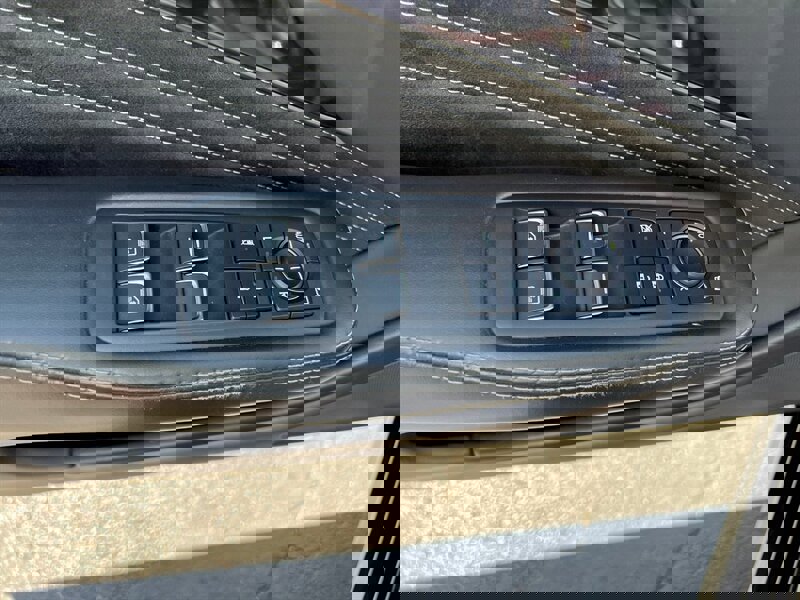 Used 2018 Lexus LS 500 AWD w/ Luxury Package image 30