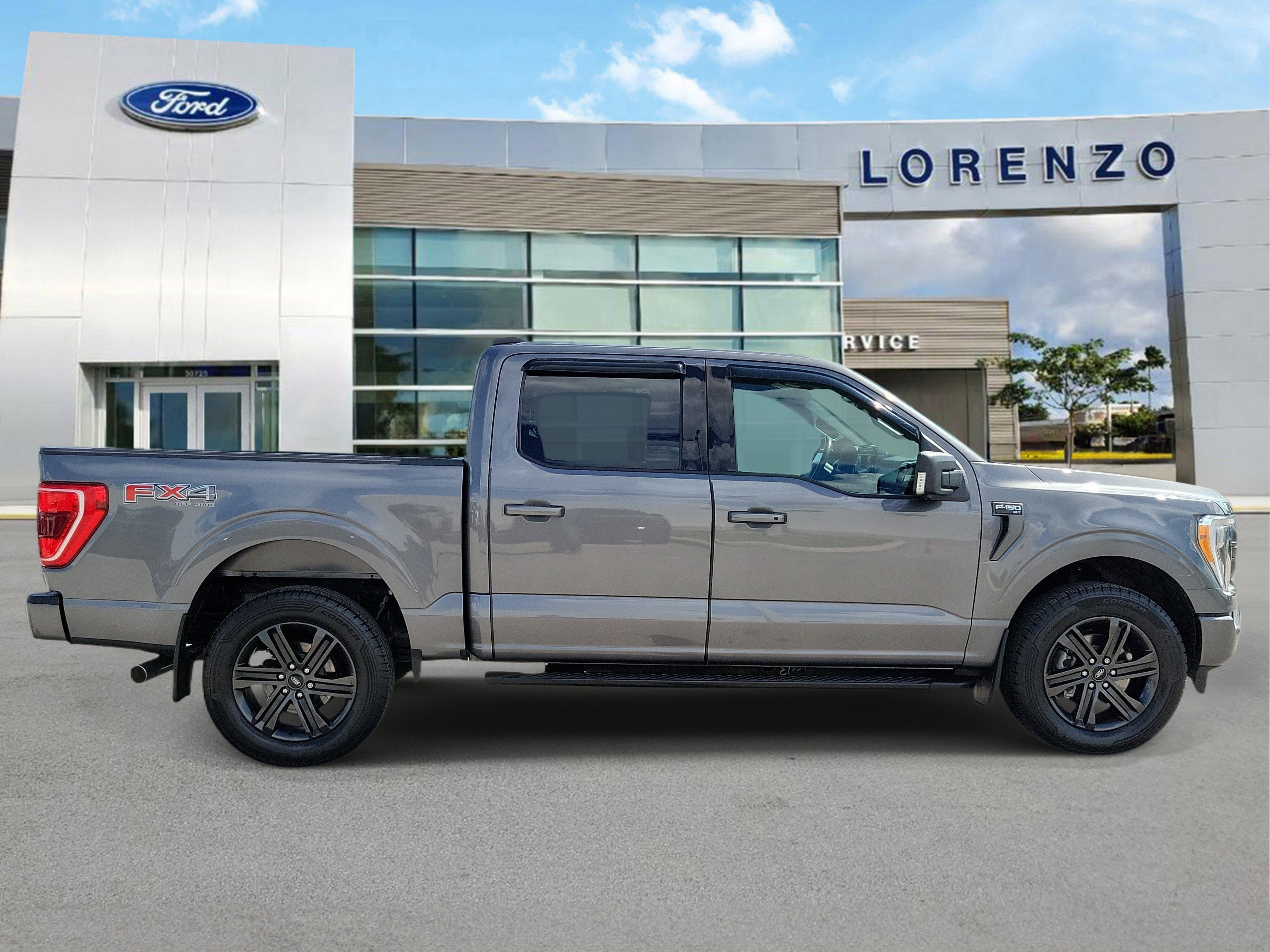 Used 2021 Ford F150 XLT w/ Equipment Group 302A High AWD/4WD image 4