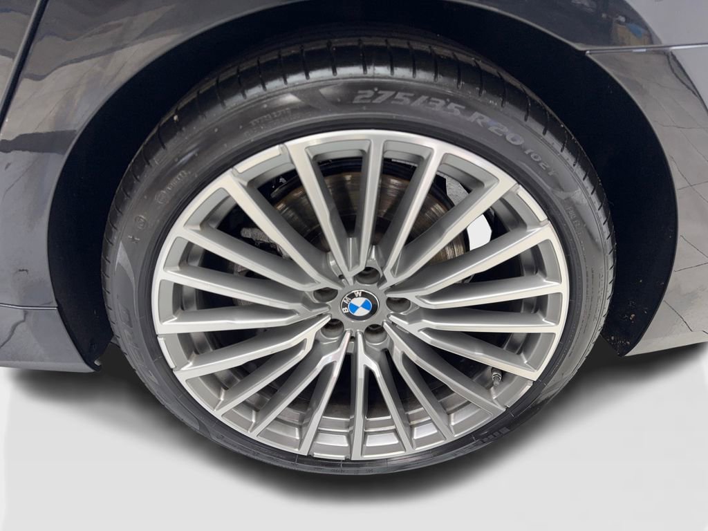 Used 2022 BMW 740i image 84