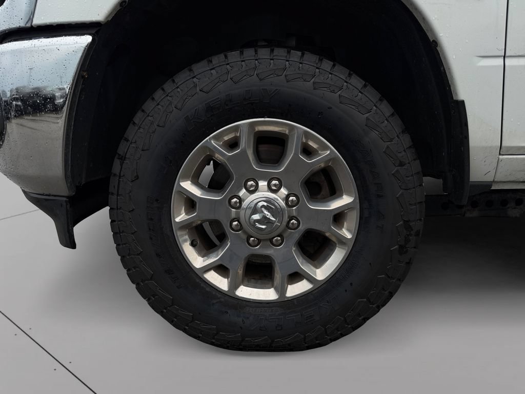 Used 2024 RAM 3500 Laramie w/ Towing Technology Group AWD/4WD image 24