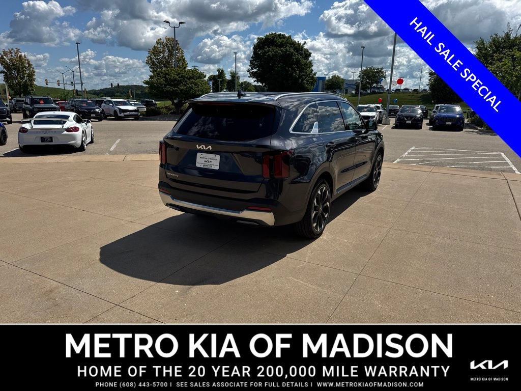 Used 2025 Kia Sorento EX FWD image 5