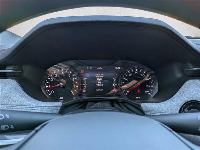 Used 2025 Jeep Compass Sport w/ Mopar Graphics Package image 8