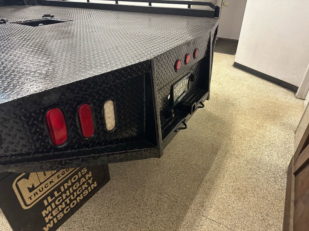 Used 2013 Ford F550 4x4 Crew Cab Super Duty w/ PWR Equipment Group image 6