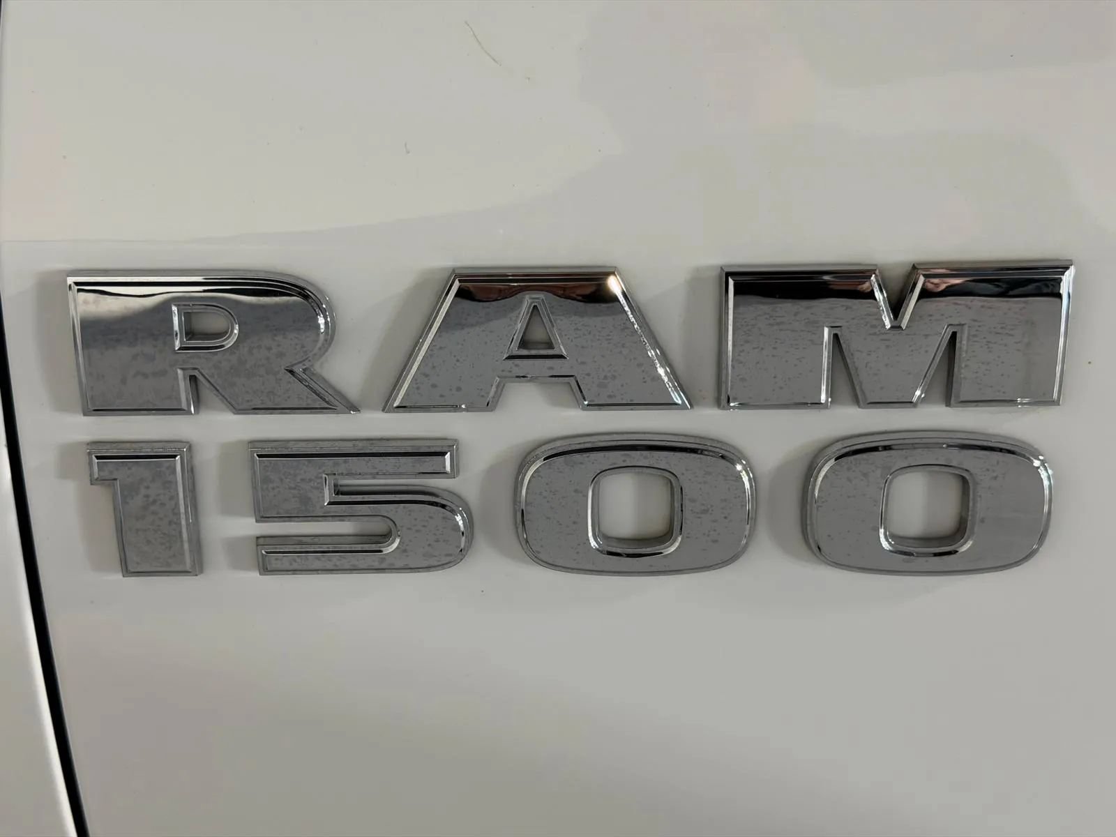 Used 2014 RAM 1500 Laramie w/ Convenience Group AWD/4WD image 14