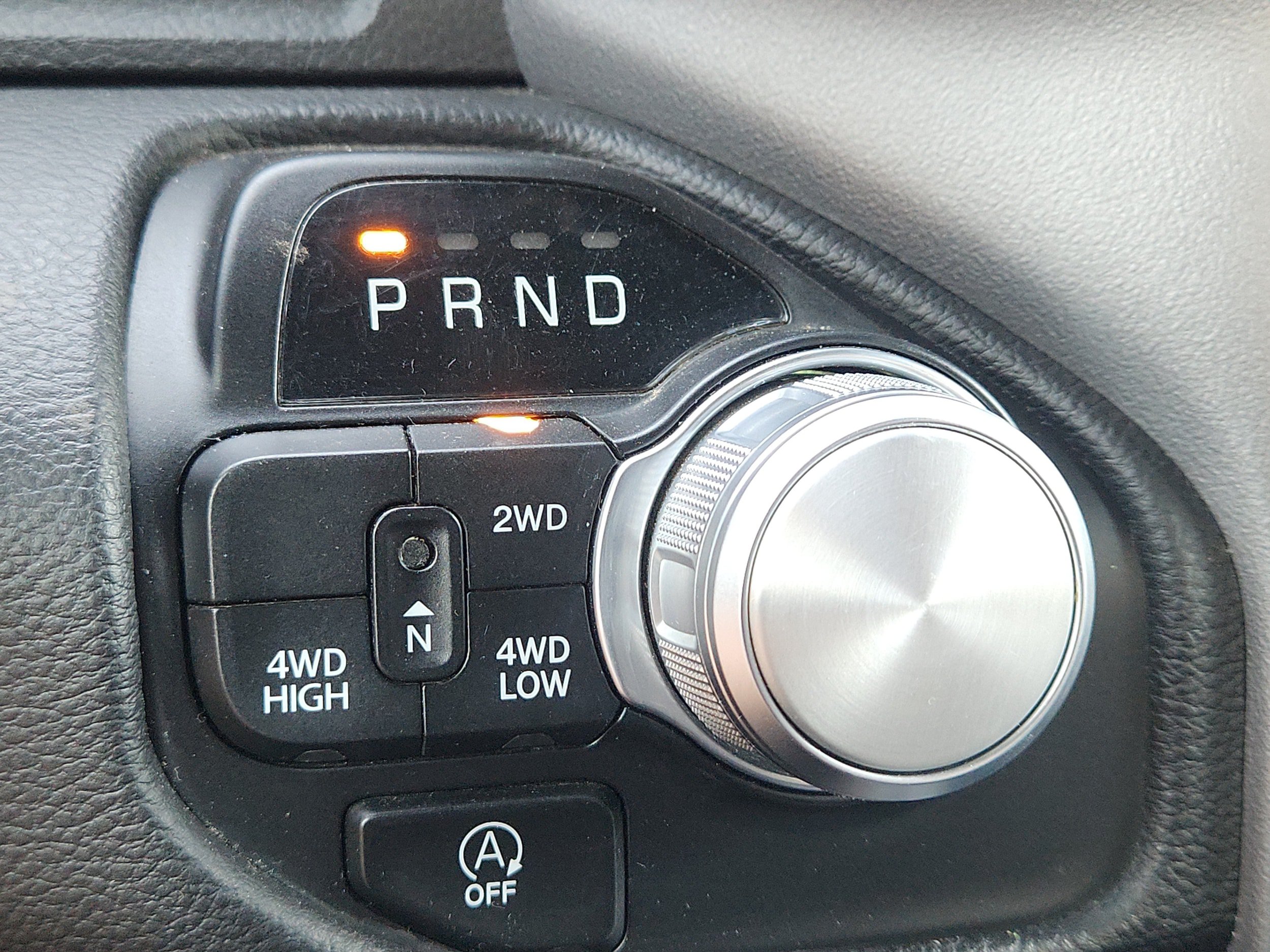 Used 2024 RAM 1500 Laramie AWD/4WD image 23