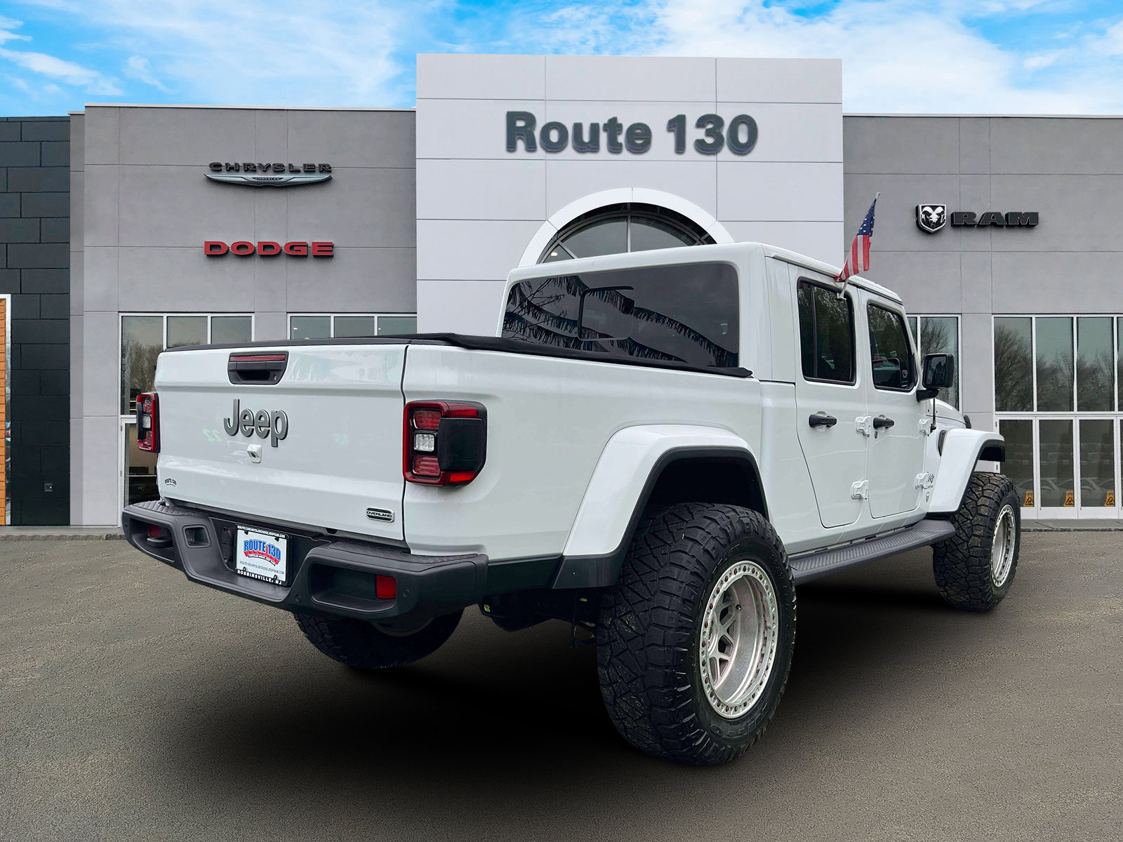 Used 2020 Jeep Gladiator Overland AWD/4WD image 4